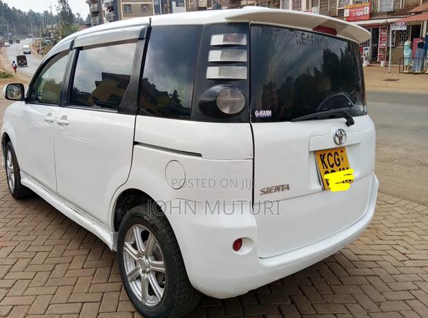 Toyota Sienta 2008 White