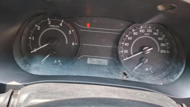 Toyota Hilux 2021 White