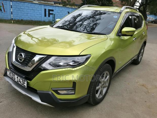 Nissan X-Trail 2017 Green