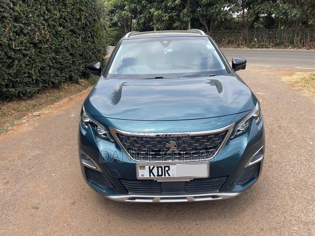 Peugeot 5008 2017 Blue