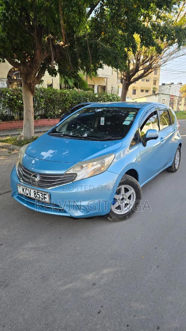 Nissan Note 2012 Blue