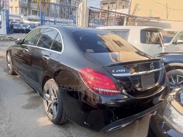 Mercedes-Benz C200 2019 Black