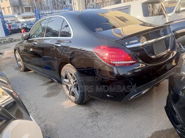 Mercedes-Benz C200 2019 Black