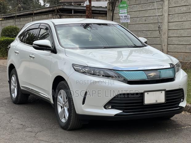 Toyota Harrier 2018 White