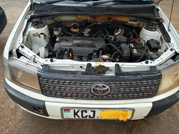 Toyota Probox 2009 White