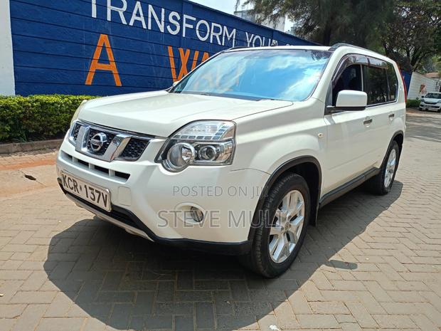 Nissan X-Trail 2011 White