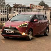 Toyota Sienta 2017 Red for sale