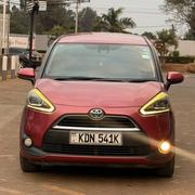 Toyota Sienta 2017 Red for sale
