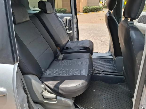 Toyota Sienta 2010 Silver