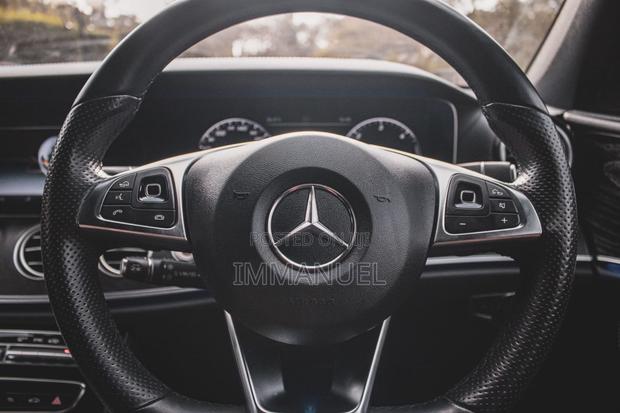 Mercedes-Benz E220 2016 Silver