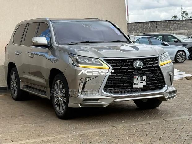 Lexus LX 570 AWD 2017 Ivory