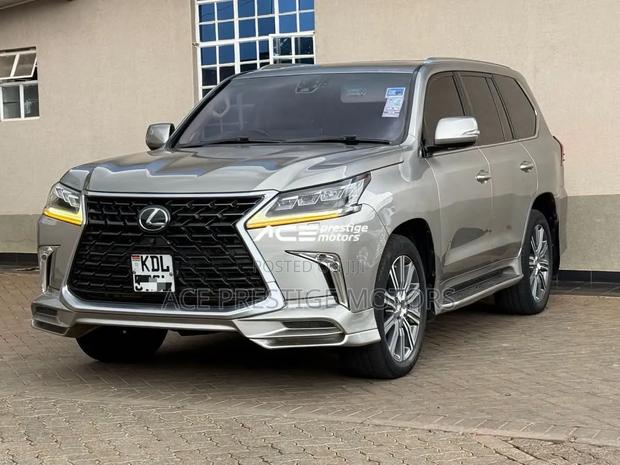 Lexus LX 570 AWD 2017 Ivory