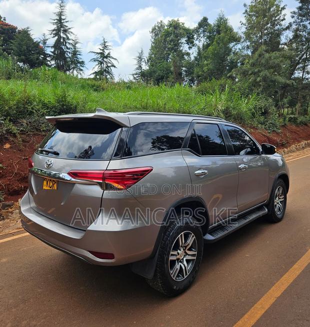 Toyota Fortuner 2.8 D AWD 2018 Brown