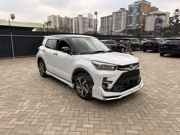 Toyota Raize 1.0 FWD 2020 White