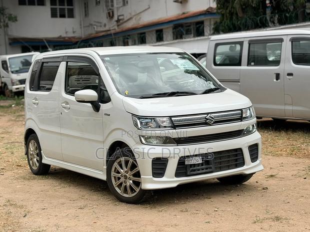 Suzuki Wagon R 2019 White
