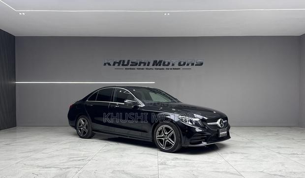 Mercedes-Benz C200 2019 Black