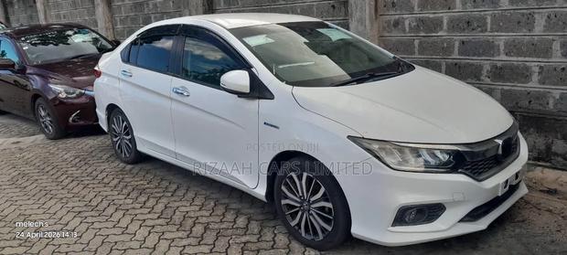 Honda Grace 2020 White
