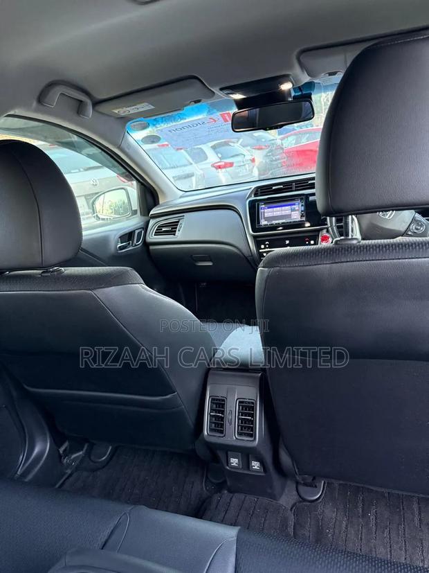 Honda Grace 2020 White