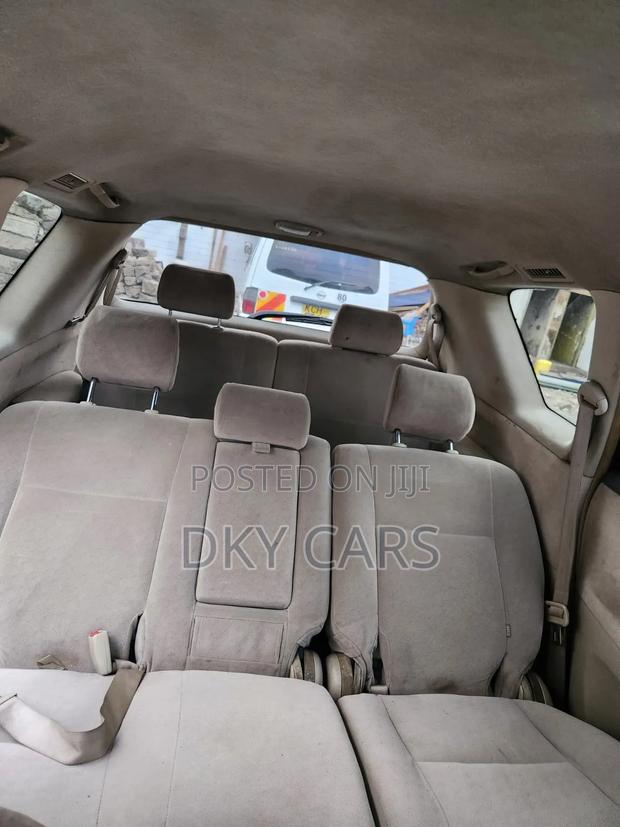 Toyota Ipsum 2008 Silver