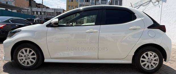 Toyota Yaris 2021 White