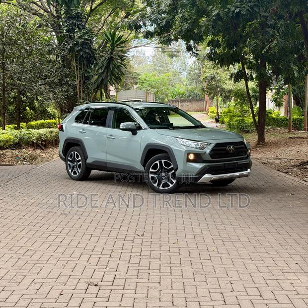 Toyota RAV4 2020 Green