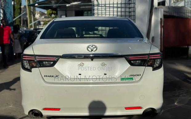 Toyota Mark X 2019 White