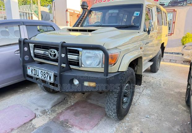 Toyota Land Cruiser 2020 Brown