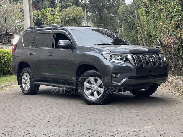 Toyota Land Cruiser Prado 2014 Gray