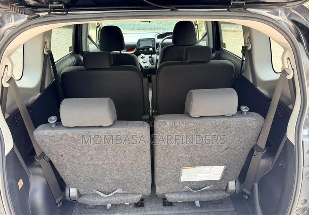 Toyota Sienta 2019 Black