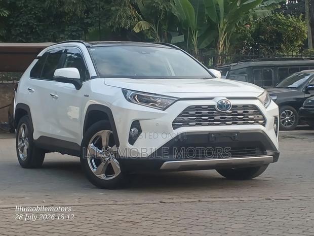 Toyota RAV4 2020 White