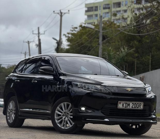 Toyota Harrier 2017 Black