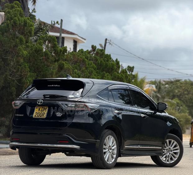 Toyota Harrier 2017 Black