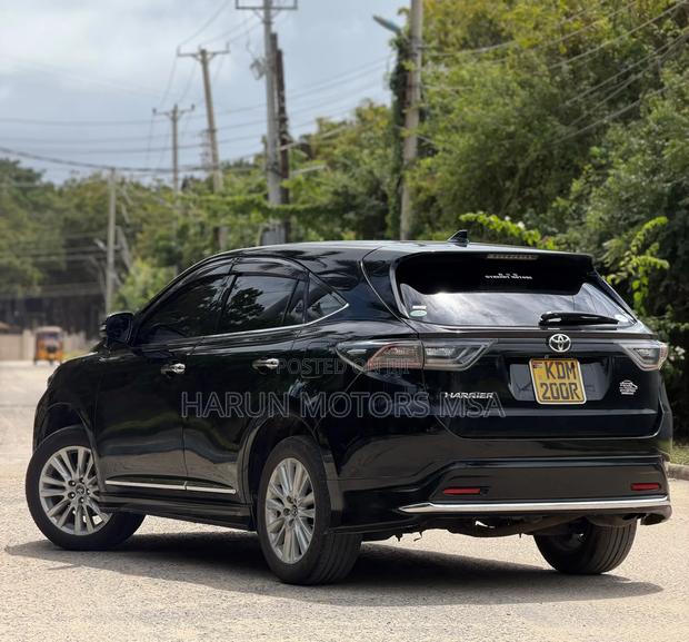Toyota Harrier 2017 Black