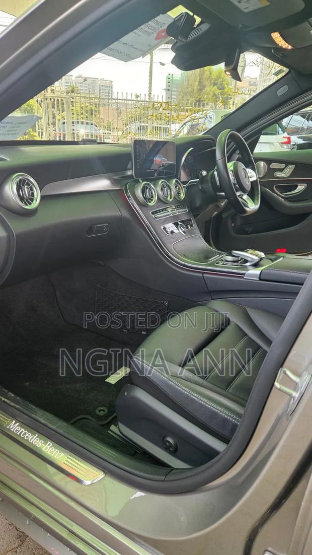 Mercedes-Benz C200 2019 Silver