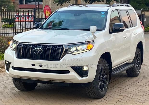 Toyota Land Cruiser Prado 2021 White