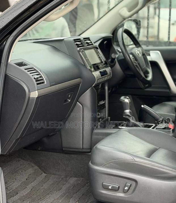 Toyota Land Cruiser Prado 2020 Black