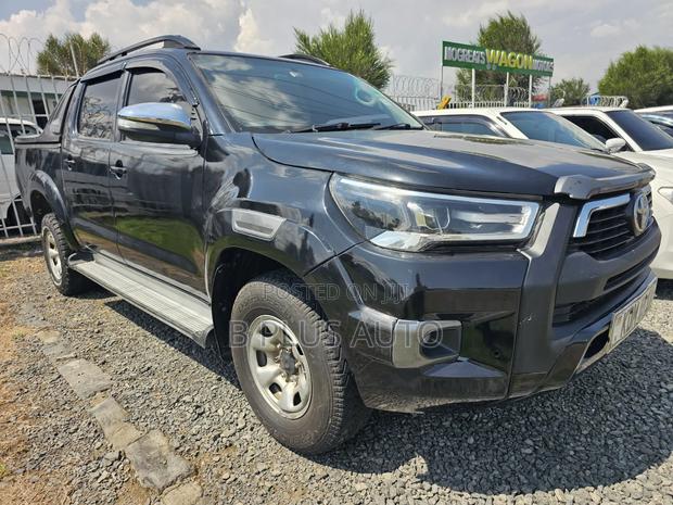 Toyota Hilux 2014 Black