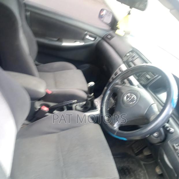 Toyota Allex 2002 Gray