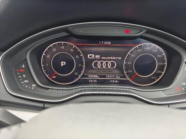 Audi Q5 2.0T Premium AWD quattro 2019 Red