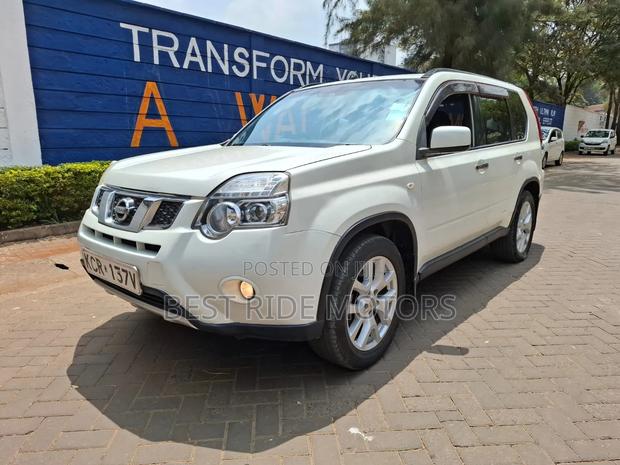 Nissan X-Trail 2011 White