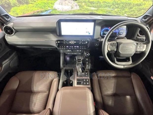 Toyota Land Cruiser 2024 Black