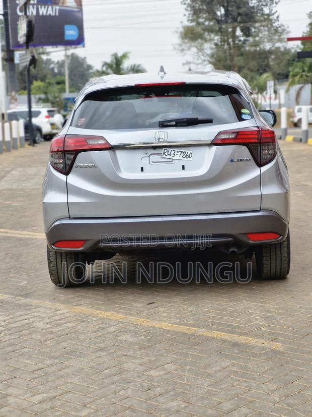 Honda Vezel 2019 Silver