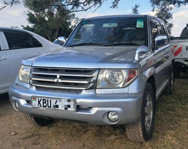 Mitsubishi Pajero IO 2002 Gray