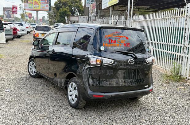 Toyota Sienta 1.5 FWD 2019