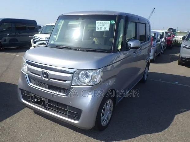 Honda N-Box 2019 Silver