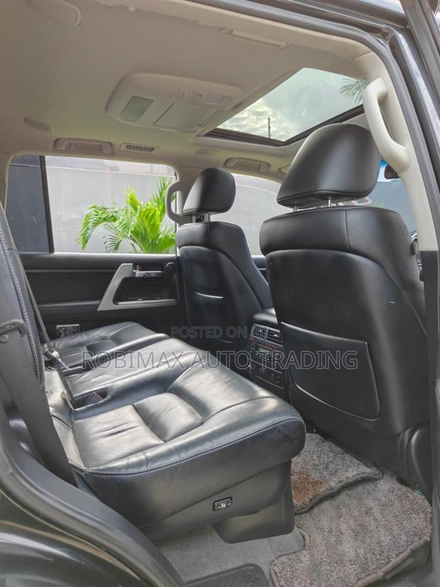 Toyota Land Cruiser 2013 Black