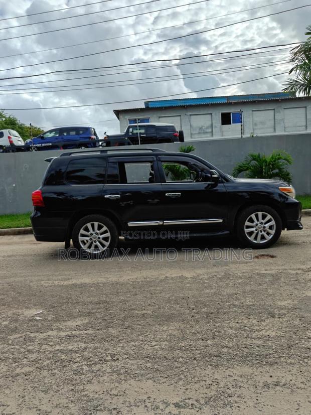 Toyota Land Cruiser 2013 Black
