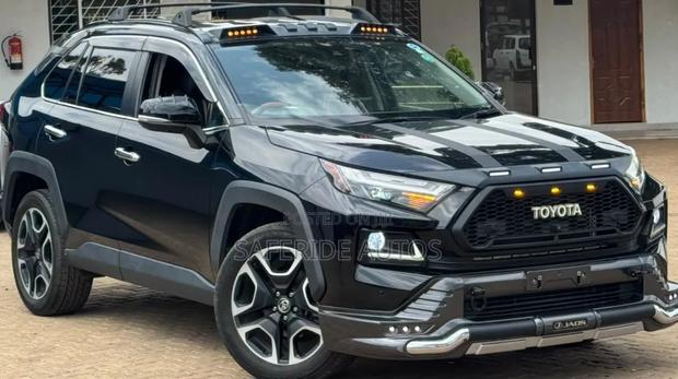 Toyota RAV4 2020 Burgundy