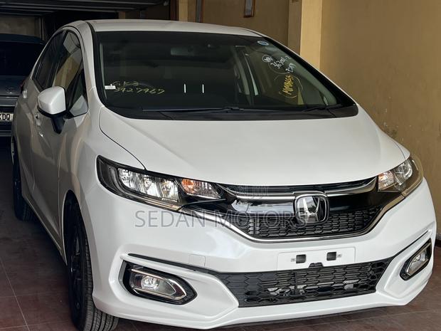 Honda Fit 2019 Ivory