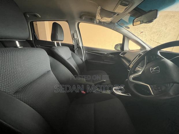 Honda Fit 2019 Ivory